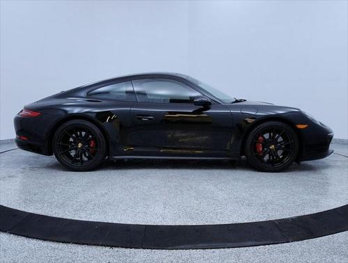 2019 Porsche 911 Carrera 4S