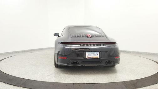 2025 Porsche 911 Carrera