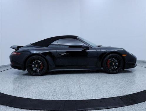 2018 Porsche 911 Carrera 4 GTS
