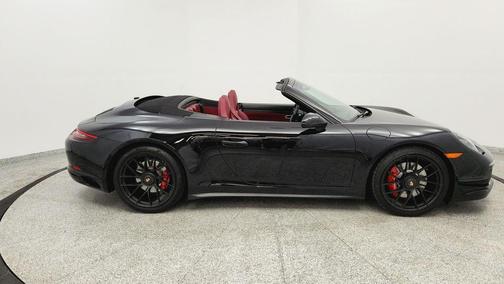 2018 Porsche 911 Carrera 4 GTS