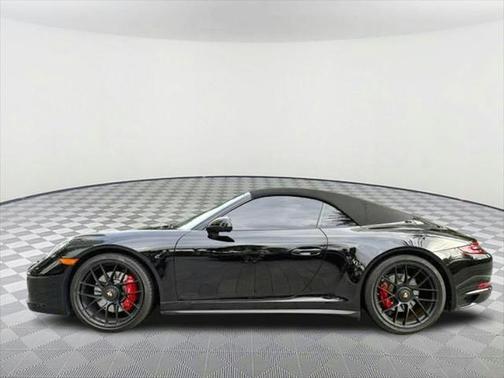 2018 Porsche 911 Carrera 4 GTS