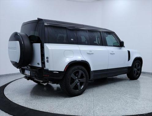 2023 Land Rover Defender 110 V8