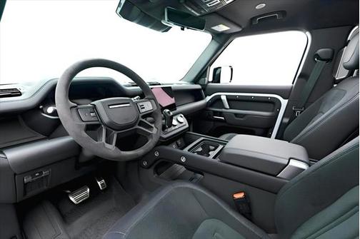 2023 Land Rover Defender 110 V8