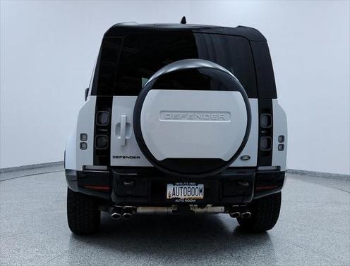 2023 Land Rover Defender 110 V8