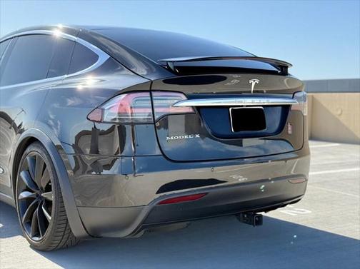 2017 Tesla Model X 90D