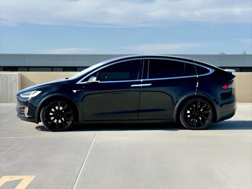 2017 Tesla Model X 90D