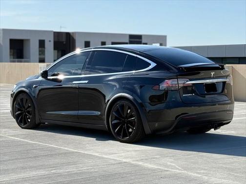 2017 Tesla Model X 90D