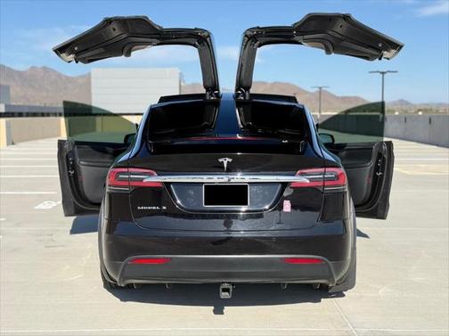 2017 Tesla Model X 90D