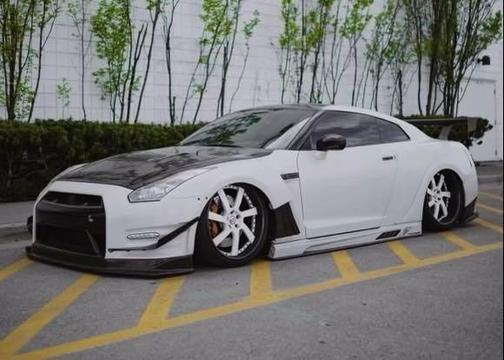 2014 Nissan GT-R Black Edition