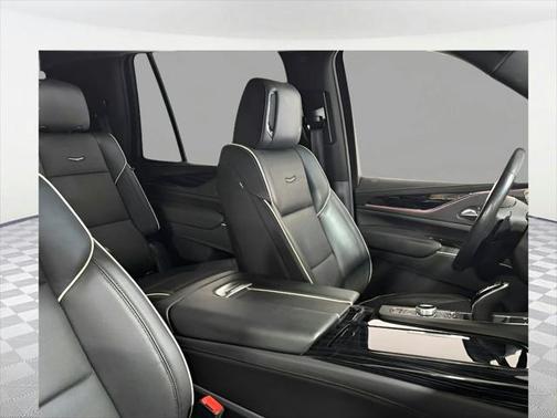 2022 Cadillac Escalade Sport