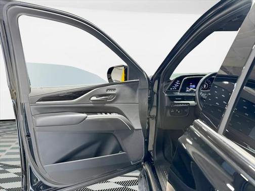 2022 Cadillac Escalade Sport