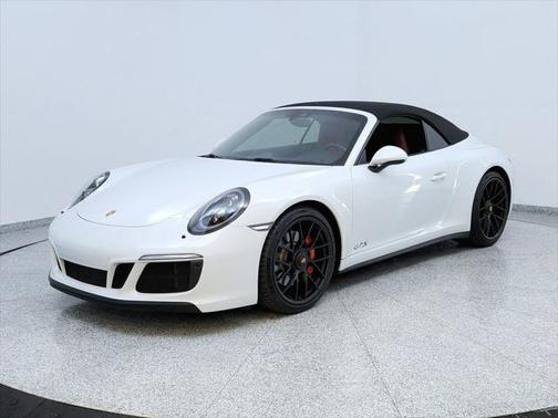 2018 Porsche 911 Carrera GTS
