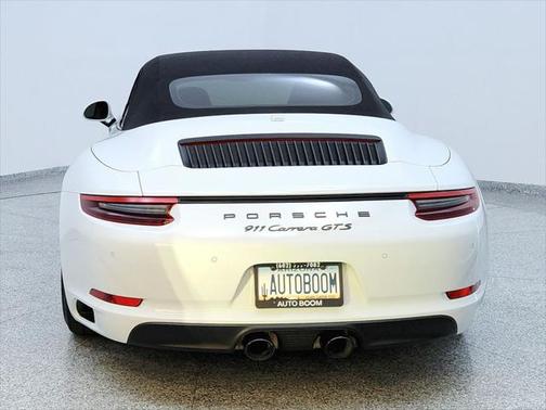 2018 Porsche 911 Carrera GTS
