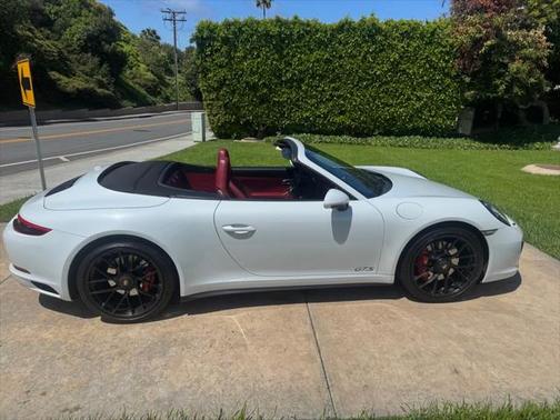 2018 Porsche 911 Carrera GTS