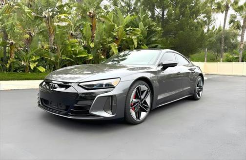 2022 Audi RS e-tron GT quattro