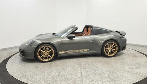 Aventurine Green Metallic 2023 Porsche 911 Targa 4S