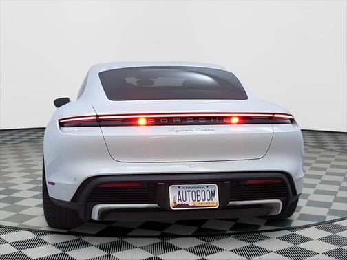 2021 Porsche Taycan Turbo