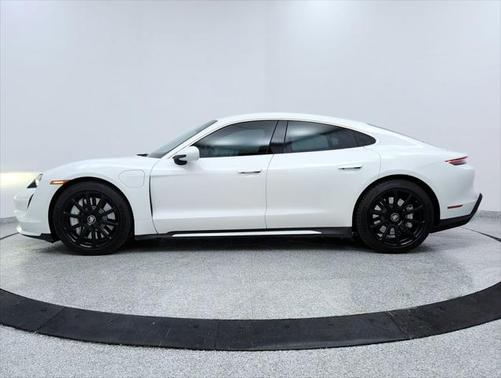 2021 Porsche Taycan Turbo