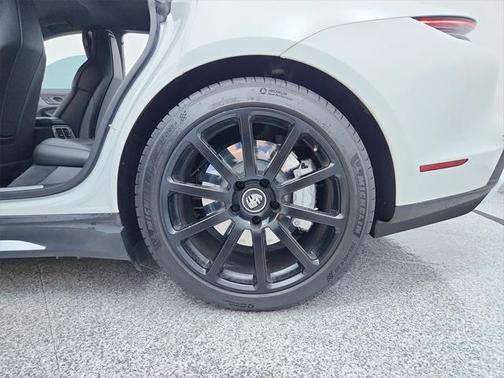 2021 Porsche Taycan Turbo