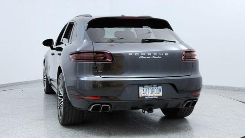 2017 Porsche Macan Turbo