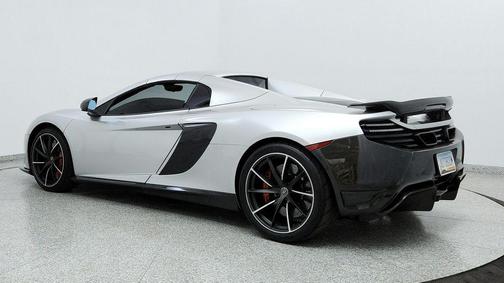 2015 McLaren 650S Base
