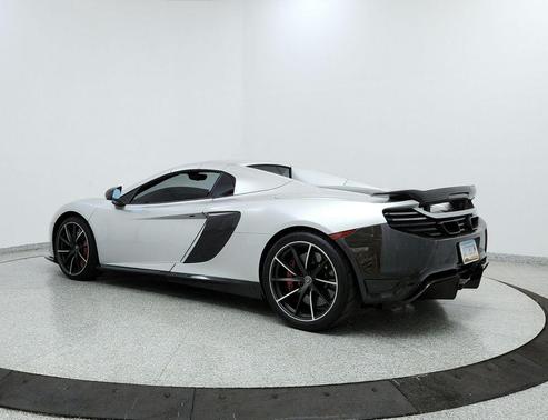 2015 McLaren 650S Base