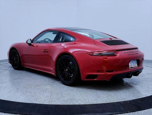 2018 Porsche 911 Carrera GTS
