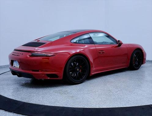 2018 Porsche 911 Carrera GTS