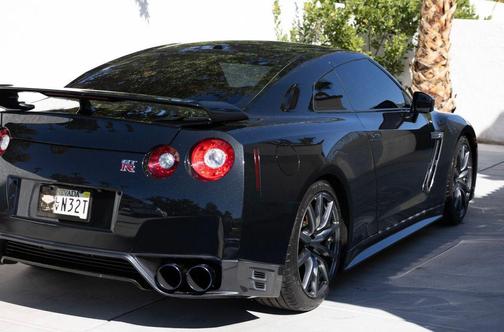 2014 Nissan GT-R Premium