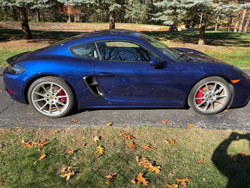 2021 Porsche 718 Cayman GTS 4.0