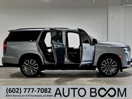 2023 Cadillac Escalade Sport