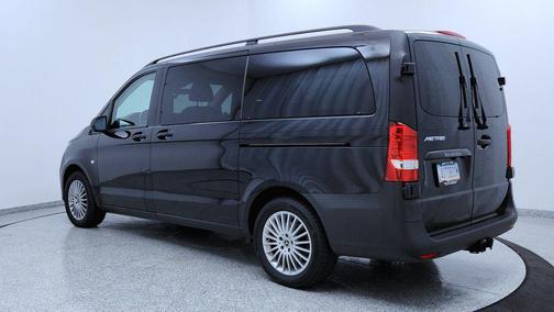 2023 Mercedes-Benz Metris Base