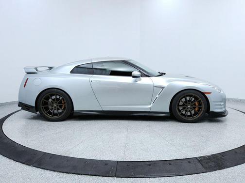 2015 Nissan GT-R Premium