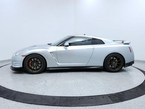 2015 Nissan GT-R Premium