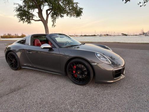 Agate Grey Metallic 2019 Porsche 911 Targa 4 GTS