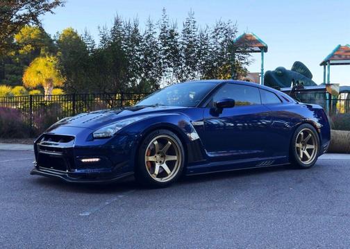 2014 Nissan GT-R Premium