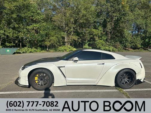 2014 Nissan GT-R Premium