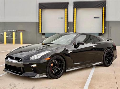2017 Nissan GT-R Premium