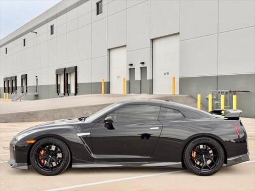 2017 Nissan GT-R Premium
