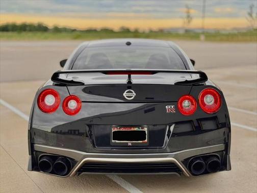 2017 Nissan GT-R Premium