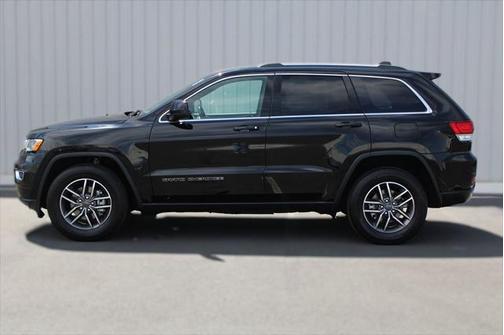 2020 Jeep Grand Cherokee Laredo