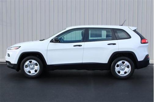2015 Jeep Cherokee Sport
