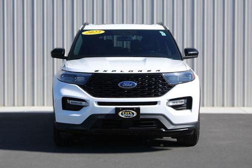 Star White Metallic Tri-Coat 2023 Ford Explorer ST-Line