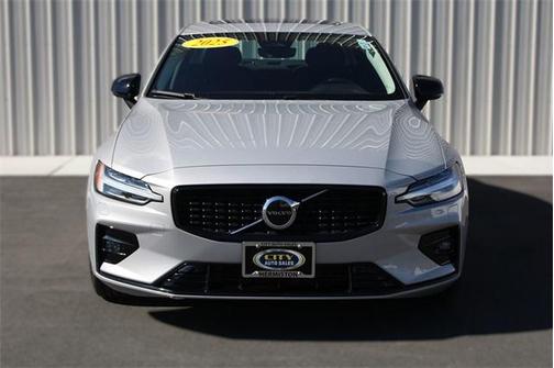 2025 Volvo S60 B5 Core