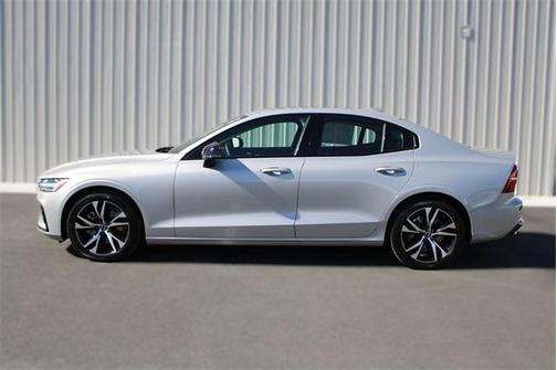 2025 Volvo S60 B5 Core