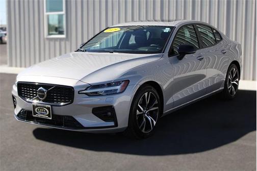 2025 Volvo S60 B5 Core