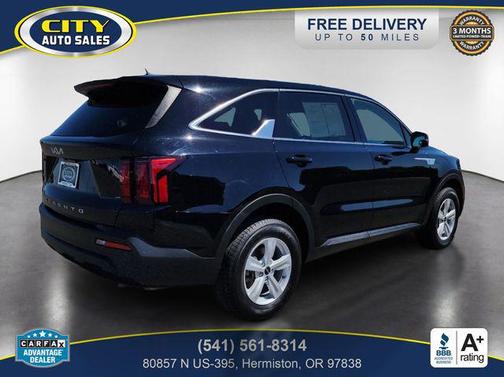 Ebony Black 2022 Kia Sorento LX