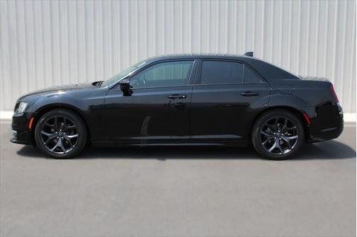 2020 Chrysler 300 Touring