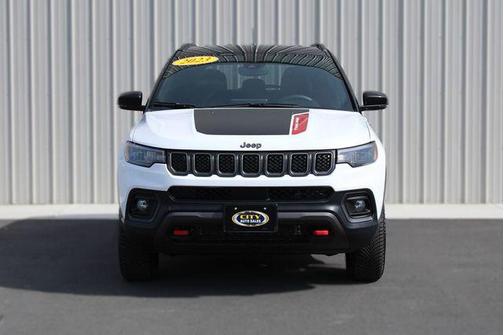 Bright White Clearcoat 2023 Jeep Compass Trailhawk