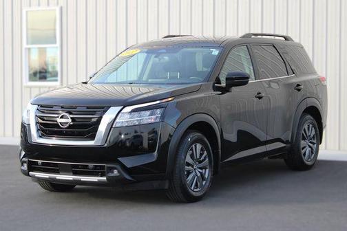 2022 Nissan Pathfinder SV 4WD
